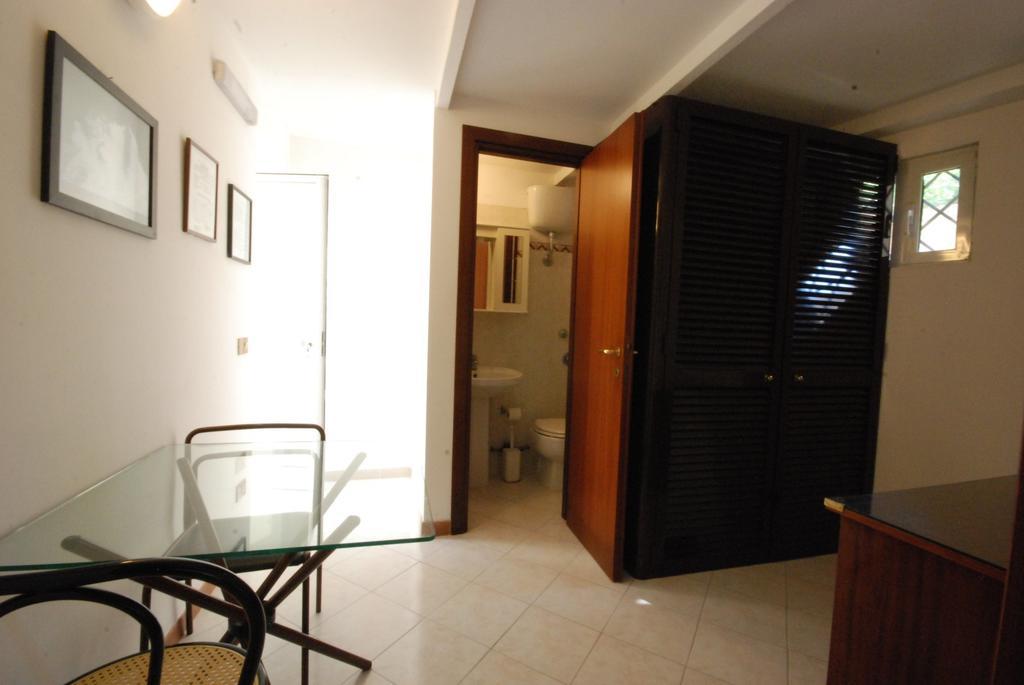 Hotel Residence Vatican Suites Řím Pokoj fotografie